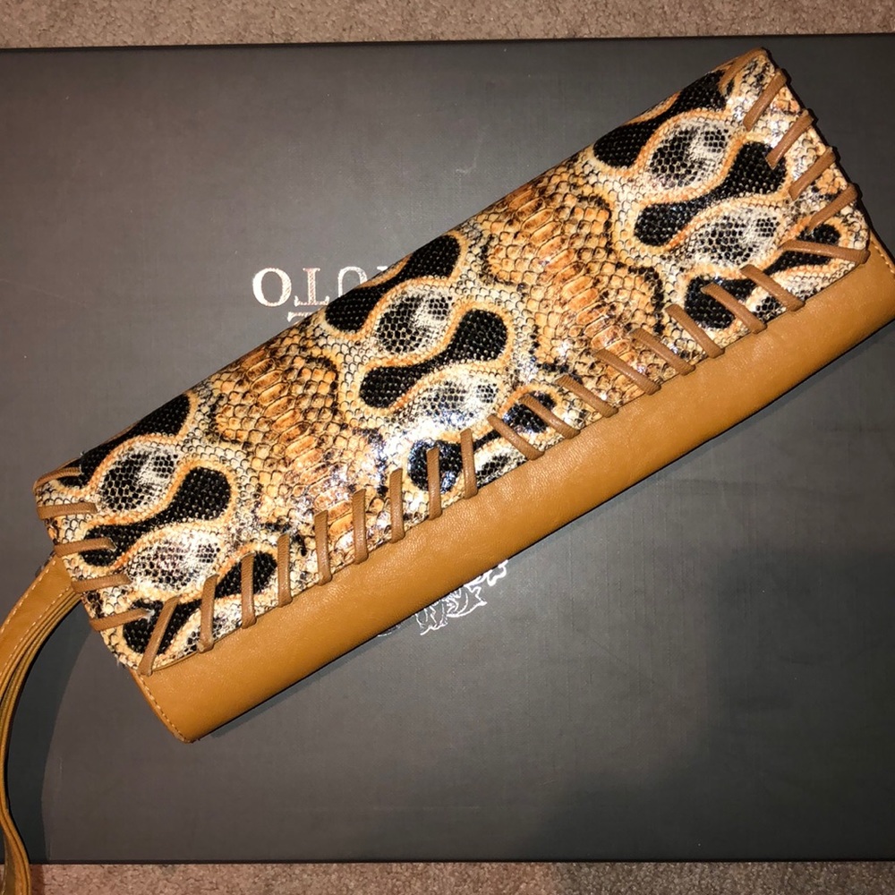 Mustard/Tan Faux Snakeskin Wristlet